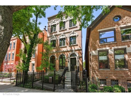 2714 N Greenview Ave, Chicago, IL, 60614-1118 | Card Image