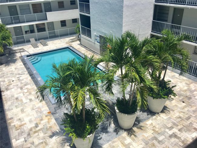 416 - 1610 Lenox Ave, Condo with 1 bedrooms, 1 bathrooms and null parking in Miami Beach FL | Image 2