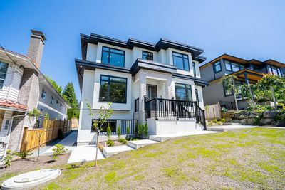 6036 Brantford Ave, House other with 8 bedrooms, 8 bathrooms and 4 parking in Burnaby BC | Image 2