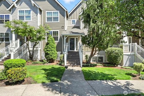 2052 Nw Fargo Loop, Camas, WA, 98607-7951 | Card Image
