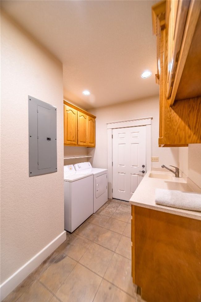 1428 Seven Springs Dr, House other with 3 bedrooms, 2 bathrooms and 5 parking in Junction TX | Image 17