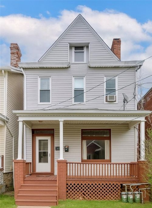 145 Plymouth St, Mt Washington, PA, 15211-1257 | Card Image