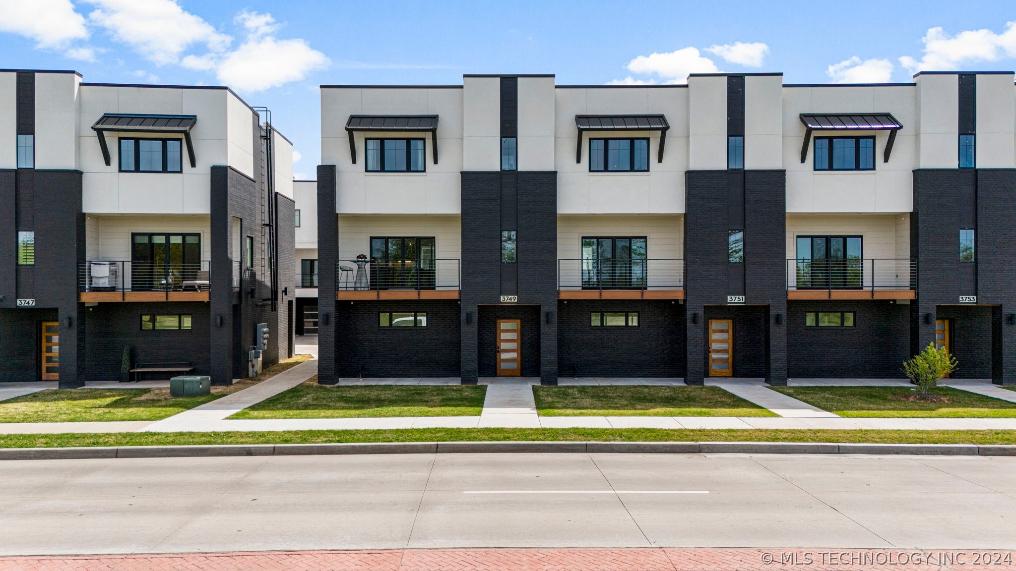 Riverside Dr, Tulsa, OK 74105