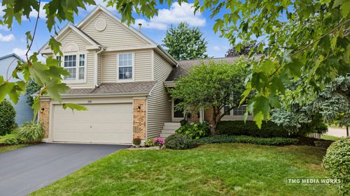 195 Meadow Lakes Blvd, Aurora, IL, 60504-3140 | Card Image