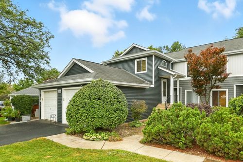 apt-a2-2486 Brunswick Cir, Woodridge, IL, 60517-2049 | Card Image