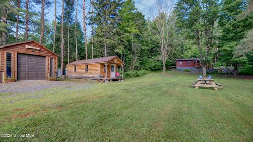 124 Sunset Cir, Wells, NY, 12190-7718 | Card Image