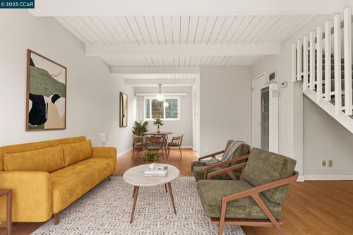 apt-6-1560 Pine St, Concord, CA, 94520-3489 | Card Image
