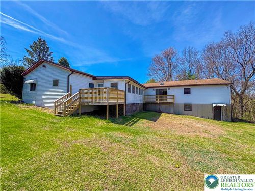 85 James Ln, Lehighton, PA, 18235-5702 | Card Image
