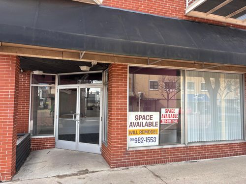 610 Broad St, Saint Joseph, MI, 49085-1204 | Card Image