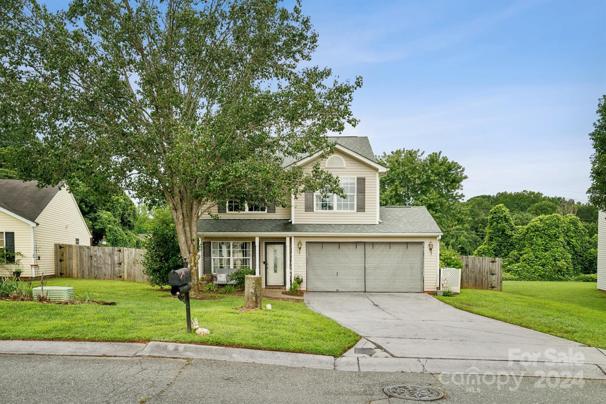 Overlook Rd, Lowell, NC 28098