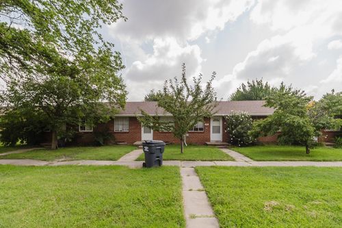 646 S Woodlawn Blvd, Wichita, KS, 67218-2842 | Card Image