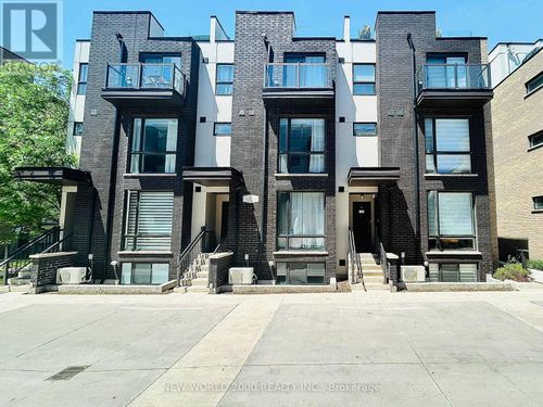 123-32 Fieldway Rd, Toronto, ON, M8Z0E3 | Card Image