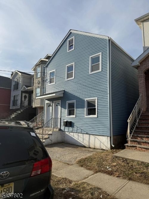 51 Geneva St, Elizabethport, NJ, 07206-1542 | Card Image