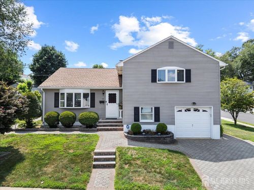 19 Frandsen Ave, South River, NJ, 08882-2485 | Card Image