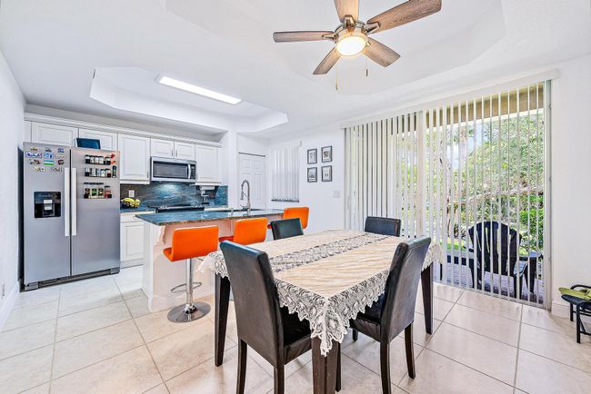 805 - 2880 Hidden Hills Road, Condo with 3 bedrooms, 3 bathrooms and null parking in West Palm Beach FL | Image 4