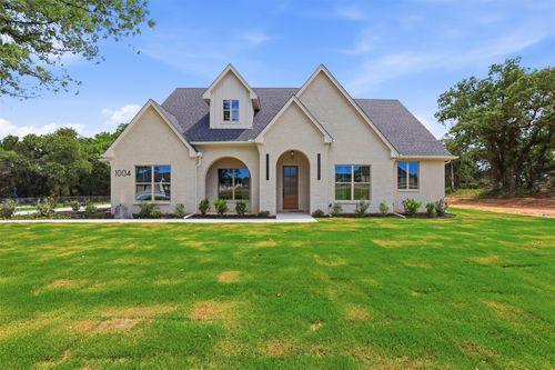 1004 Arbor Vista Dr, Azle, TX, 76020-6205 | Card Image