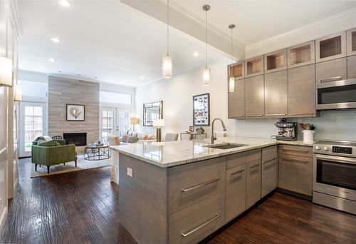 106-4015 Holland Ave, Dallas, TX, 75219-3839 | Card Image