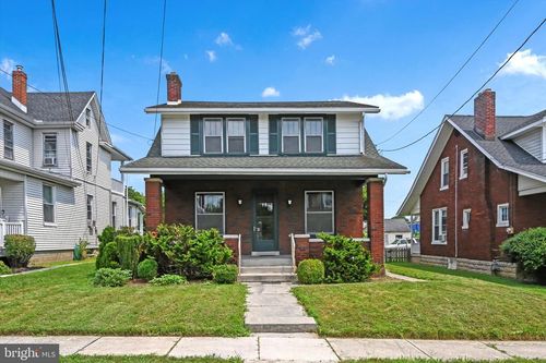 39 N 10th St, LEMOYNE, PA, 17043-1404 | Card Image