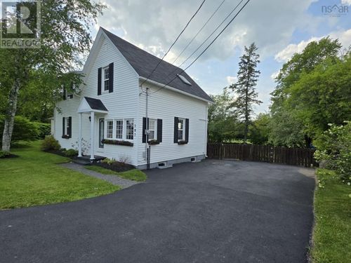 107 Highway 289, Brookfield, NS, B0N1C0 | Card Image