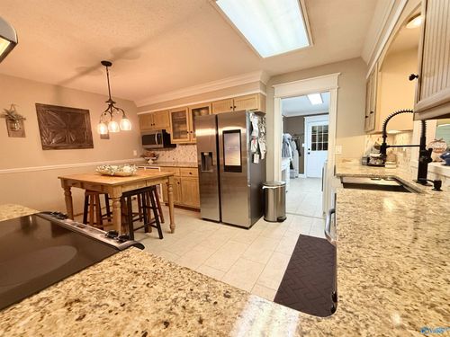 11002 Temperance St Sw, Huntsville, AL, 35803-2140 | Card Image