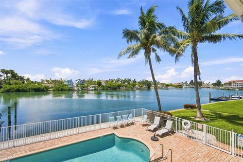 204-12100 Capri Cir S, TREASURE ISLAND, FL, 33706-5063 | Card Image