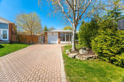 55 Mallard Cres, Brampton, ON, L6S2T7 | Card Image