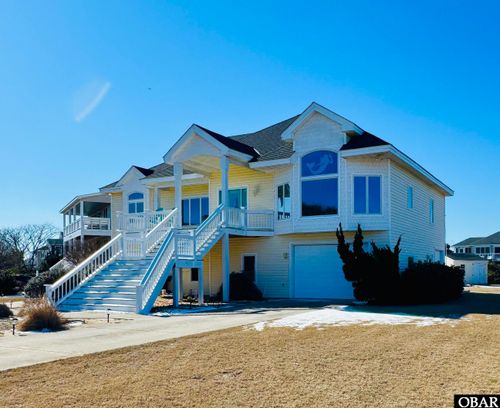 100 Clifton St, Kitty Hawk, NC, 27949-9213 | Card Image