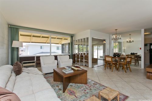 1548 Piikea St, Honolulu, HI, 96818-1841 | Card Image