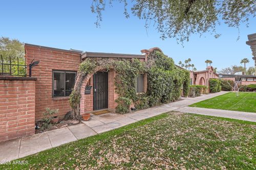 13-3002 N 32nd St, Phoenix, AZ, 85018-6869 | Card Image