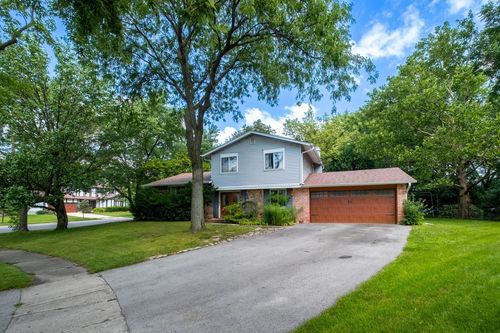 616 N Pinecrest Rd, Bolingbrook, IL, 60440-1220 | Card Image