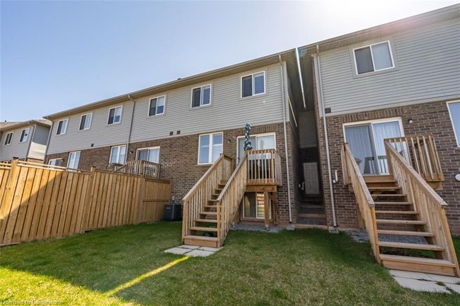 3 Pinot Cres, Townhouse with 3 bedrooms, 3 bathrooms and 3 parking in Stoney Creek ON | Image 34