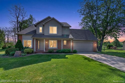 3332 Woodruff Meadows Ct, Highland, MI, 48357-3582 | Card Image