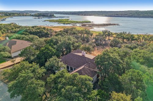 21513 Lakefront Dr, Lago Vista, TX, 78645-6124 | Card Image