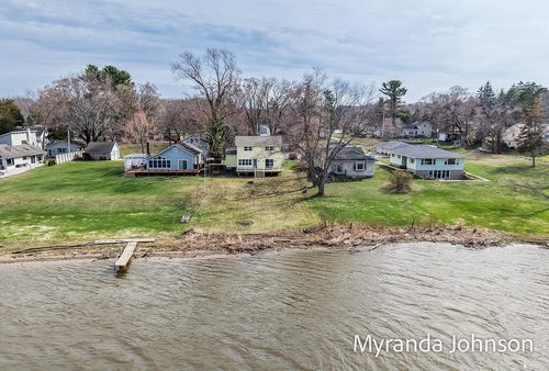14661 Mercury Dr, Grand Haven, MI, 49417-9703 | Card Image