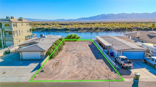 2563 Camino Del Rio, Bullhead City, AZ, 86442-7621 | Card Image