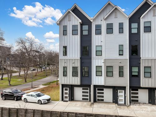 2009 Hamorton Pl, Charlotte, NC, 28205-3529 | Card Image