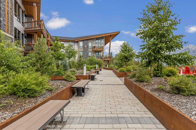 316 - 106 Stewart Creek Rise, Condo with 2 bedrooms, 2 bathrooms and 2 parking in Canmore AB | Image 31