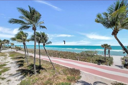 411-5401 Collins Ave, MIAMI BEACH, FL, 33140-2573 | Card Image