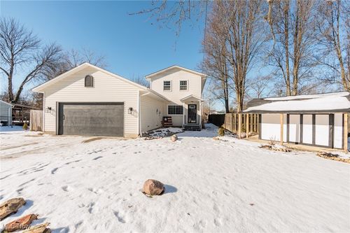 9852 Colfax Dr, Columbia Station, OH, 44028-9619 | Card Image