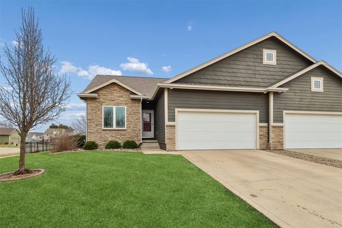 1301 S 13th St, Adel, IA, 50003-1777 | Card Image