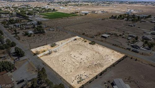 1751 Vondell Dr, Pahrump, NV, 89048-4280 | Card Image