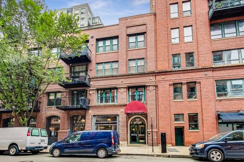 209-420 W Ontario St, Chicago, IL, 60654-6426 | Card Image