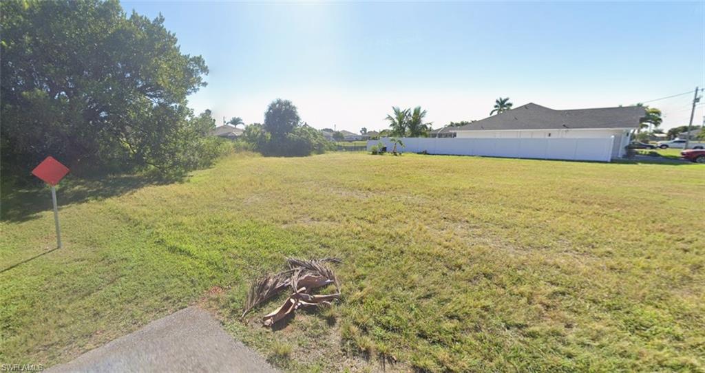 Land in CAPE CORAL 4