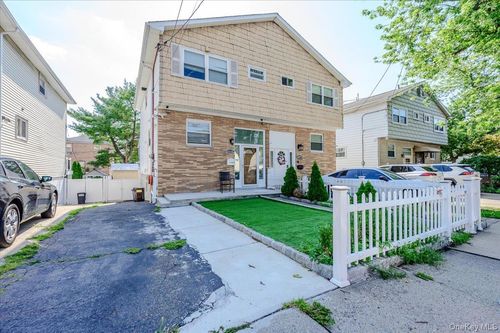 2406 Tiemann Ave, Bronx, NY, 10469-6206 | Card Image