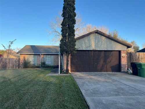 12526 Cooperstown Dr, Houston, TX, 77089-6510 | Card Image