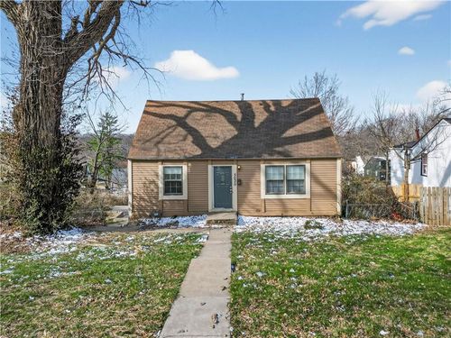 5030 Belmeade Rd, Kansas City, MO, 64129-1919 | Card Image