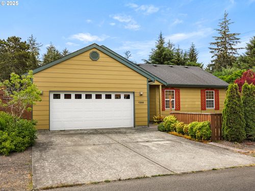 1305 Sandy Ridge Rd, Gearhart, OR, 97138-4348 | Card Image
