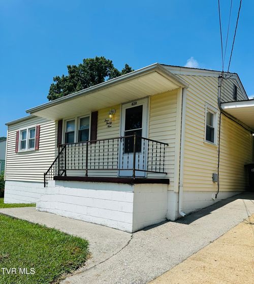 429 Wilma St, Kingsport, TN, 37665-1529 | Card Image