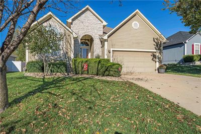 1112 Nw Baytree Drive, House other with 4 bedrooms, 3 bathrooms and null parking in Grain Valley MO | Image 2