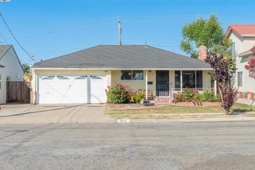 3672 Del Monte Way, San Leandro, CA, 94578-4032 | Card Image